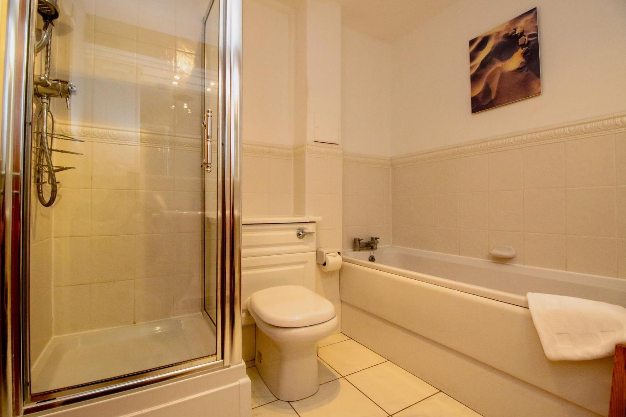 Turnberry Apartments Habitación foto